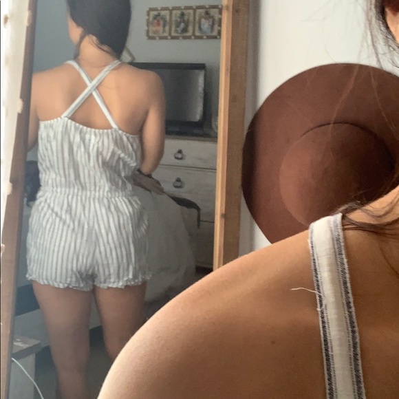 Stripped romper - Picture 2 of 2